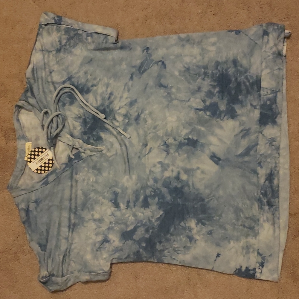 Short sleeve shirt